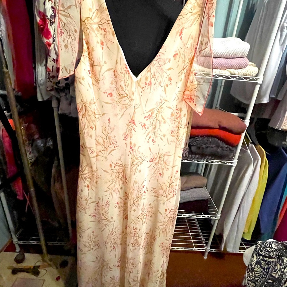 Sleeveless Floral dress (Junior)